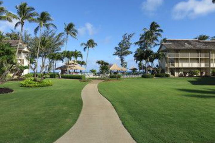Hotel Exterior 85 of 268