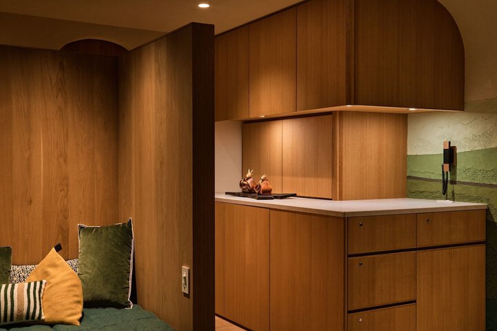 Room 40 of 188