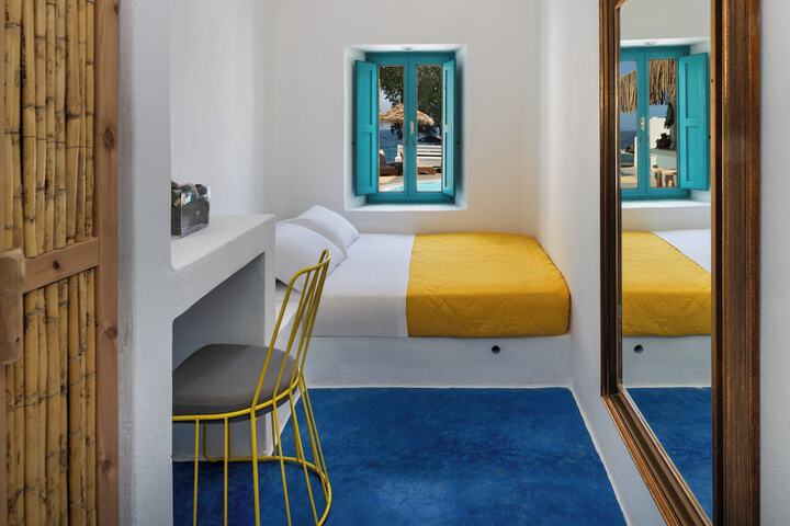 Room 28 of 71