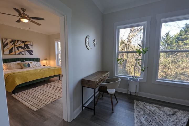 Room 9 of 26