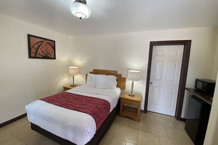 Room 16 of 35
