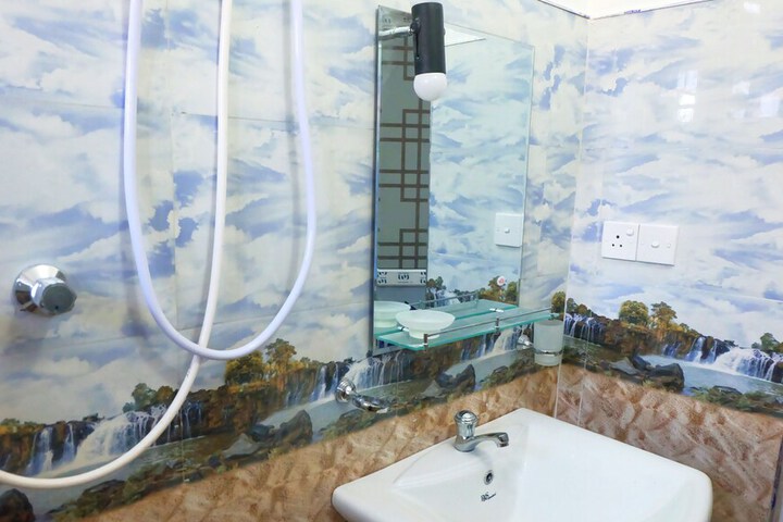 Room 17 of 41