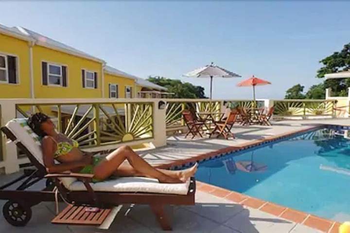 Sundeck 47 of 48