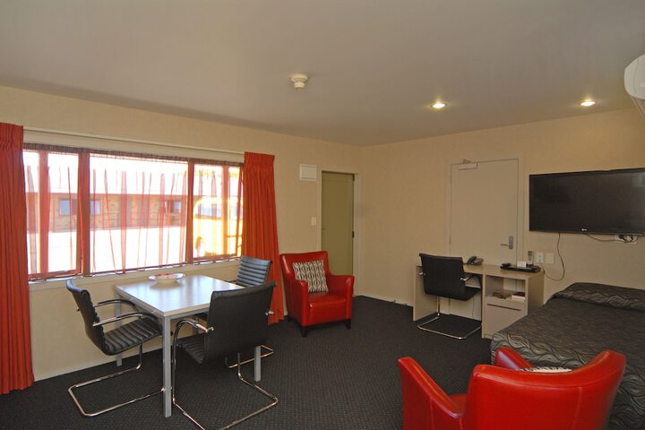 Room 17 of 31