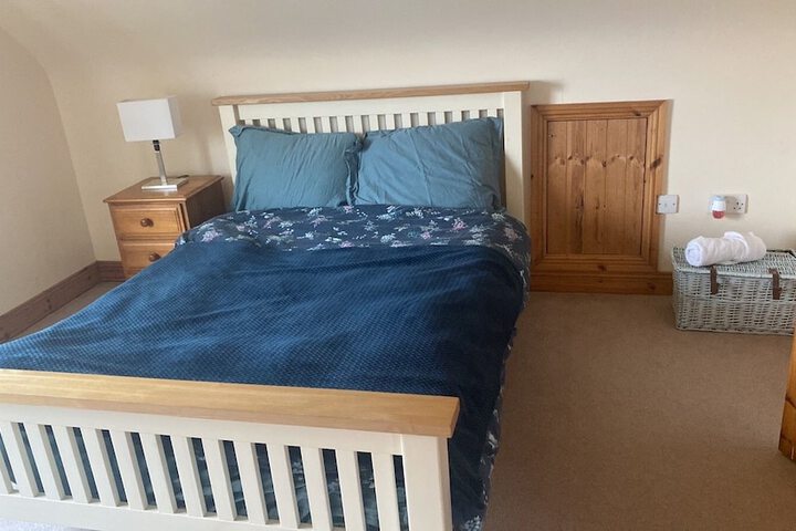 Room 6 of 7