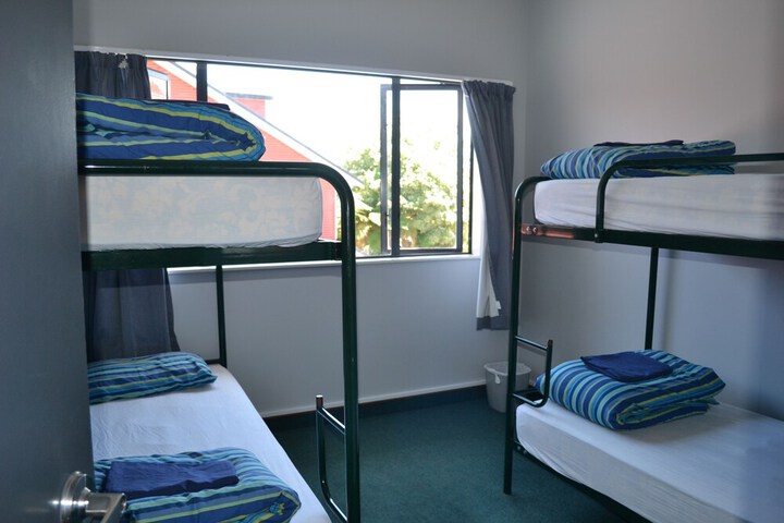 Room 30 of 79