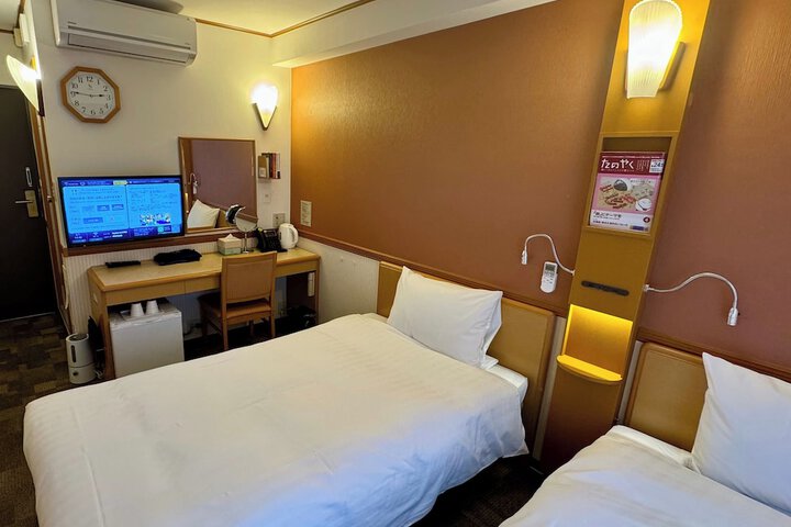 Room 10 of 41