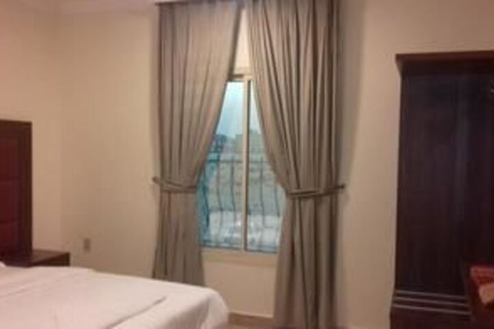 Room 15 of 25