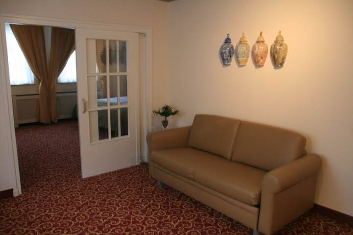 Room 80 of 105
