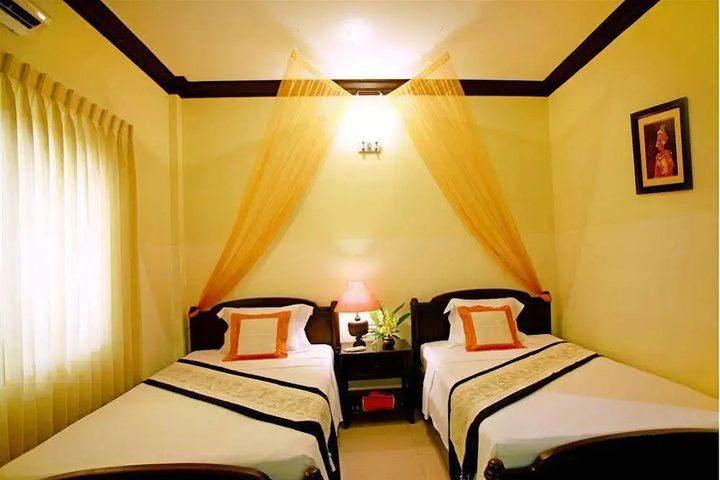 Room 3 of 24