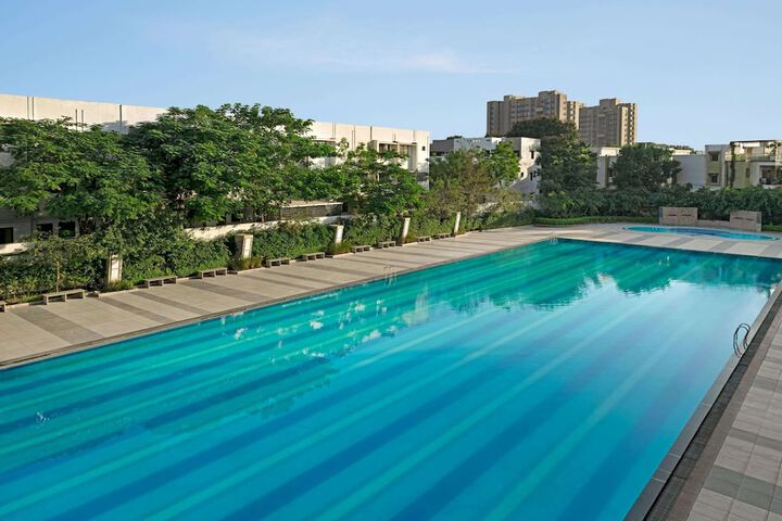 Pool 35 of 61