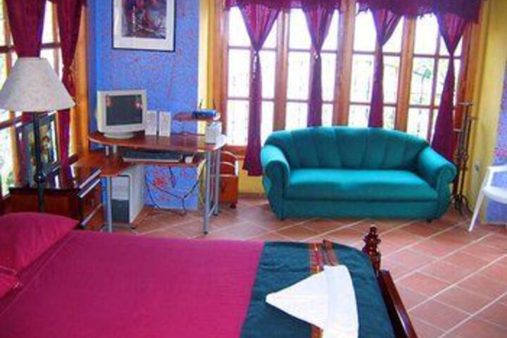 Room 6 of 32
