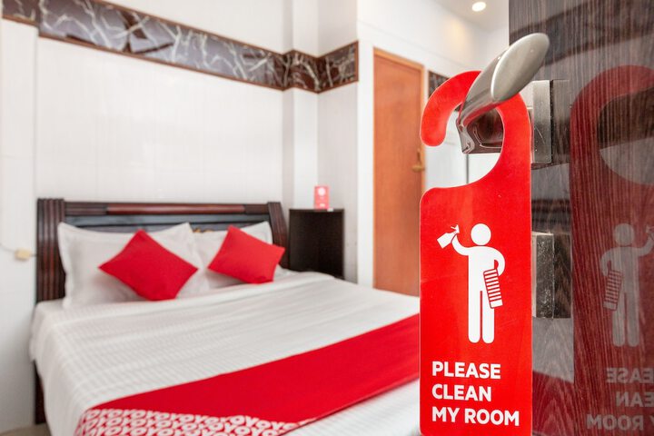Room 8 of 23