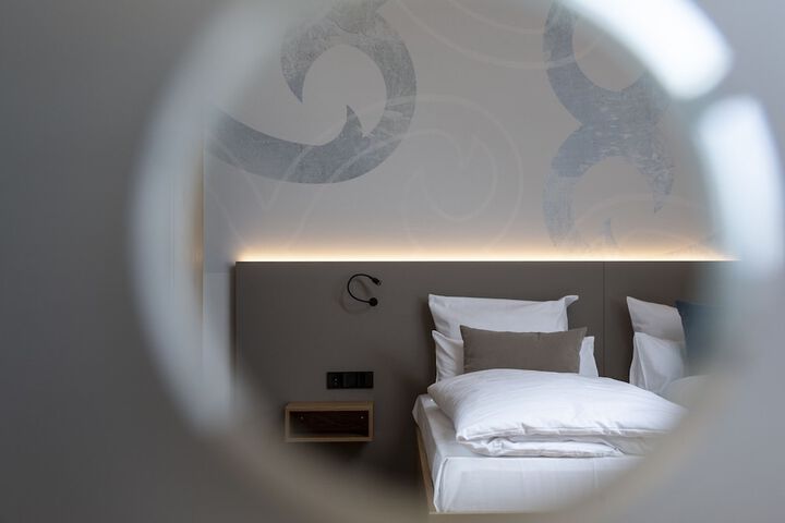 Room 40 of 97