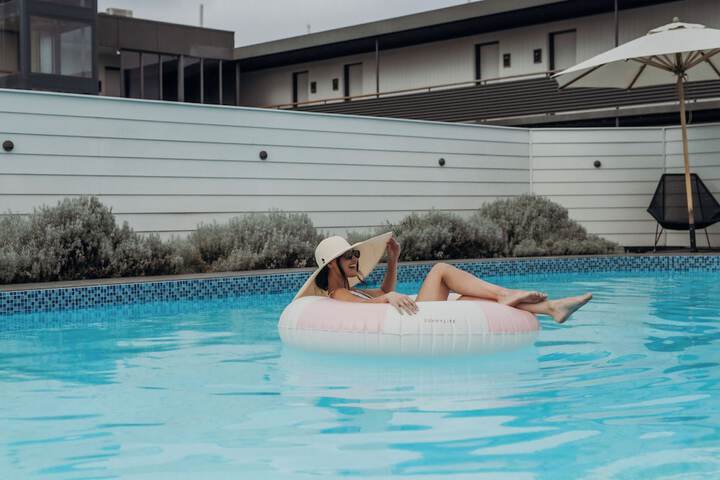 Pool 68 of 98