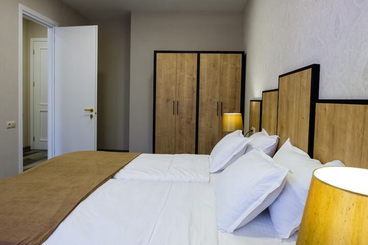 Room 34 of 51