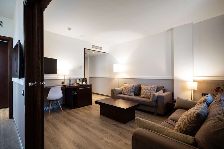 Room 14 of 63