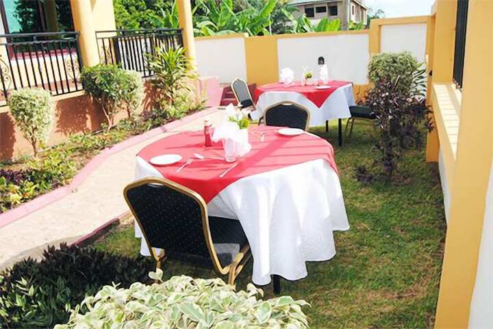 Dining Photos