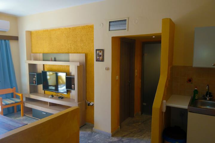 Room 21 of 53