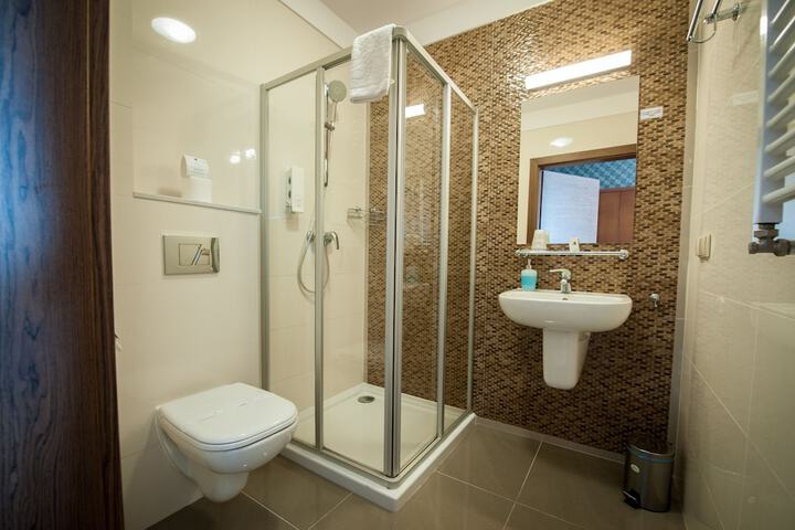 Room 20 of 39