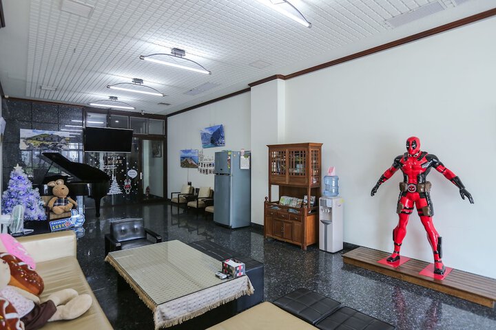Hotel Lobby
