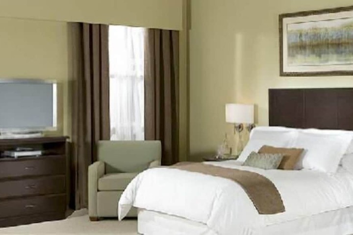 Room 4 of 11