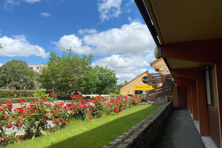 Photo 21