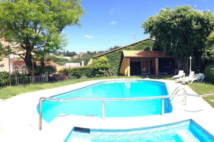 Hotel Pool