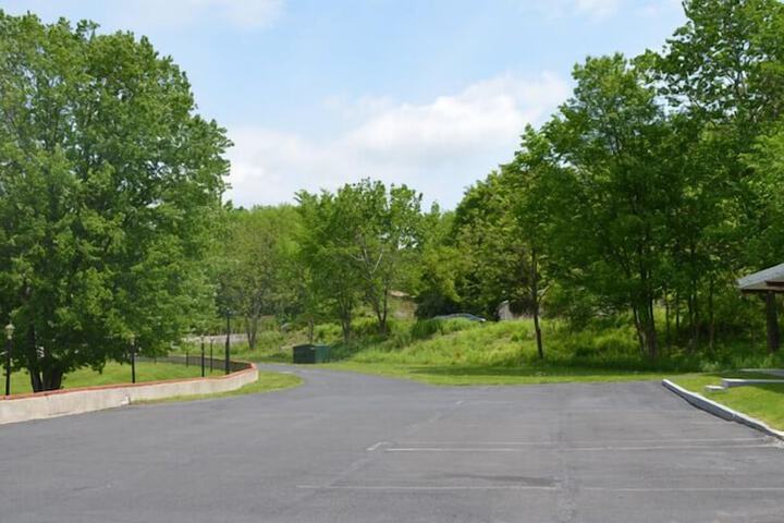 Property Grounds 9 of 13