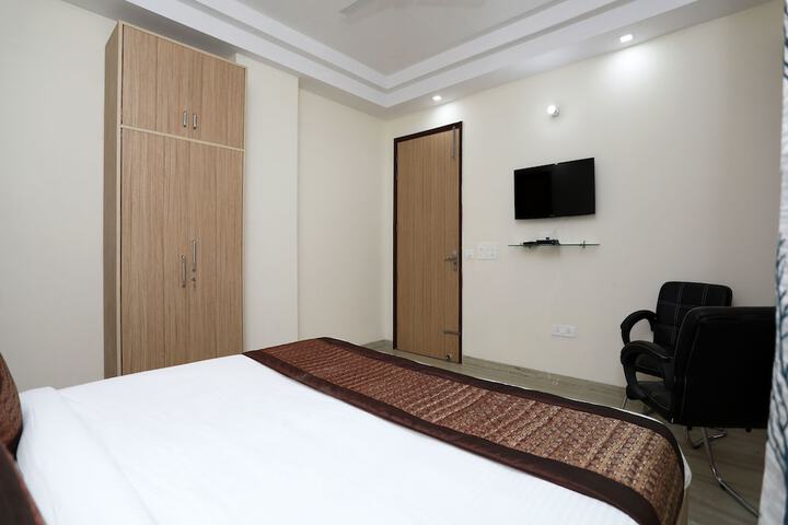 Room 14 of 19