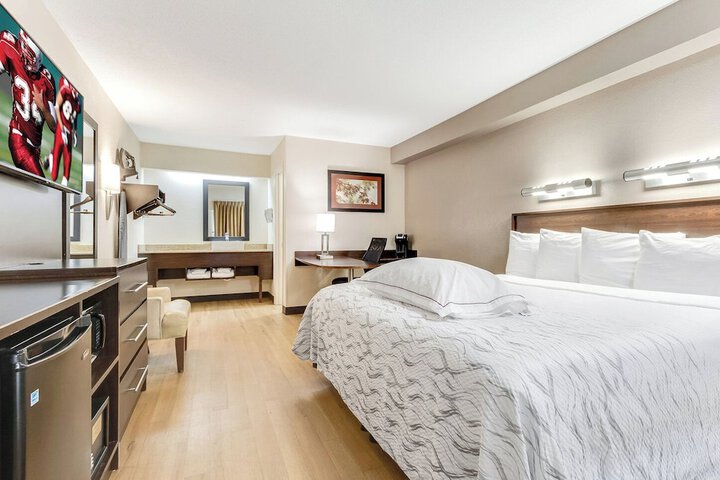 Standard | King Bed (14 of 24)