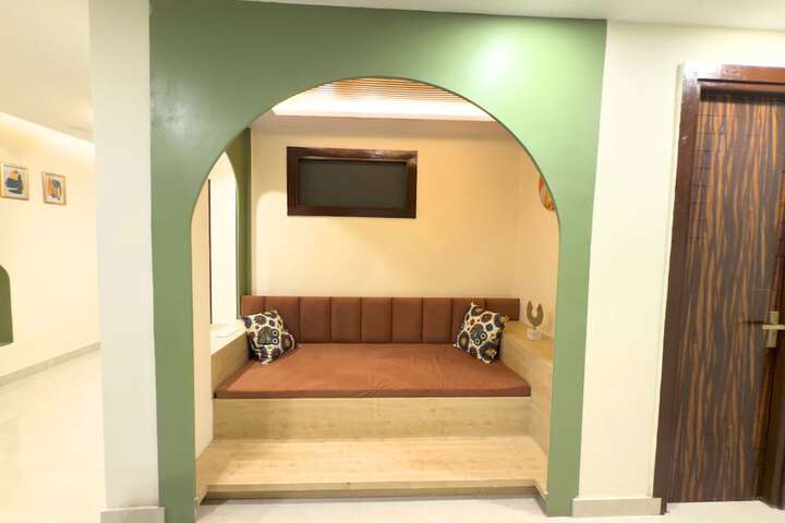 Room 28 of 50