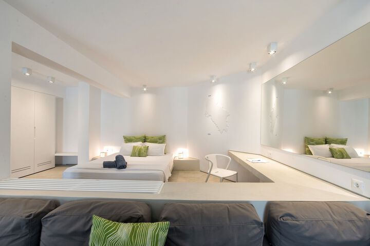 Room 26 of 283