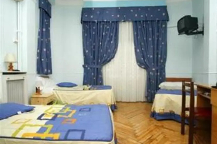 Room 3 of 8
