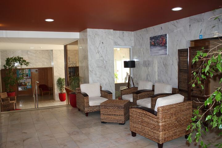 Guest Lobby