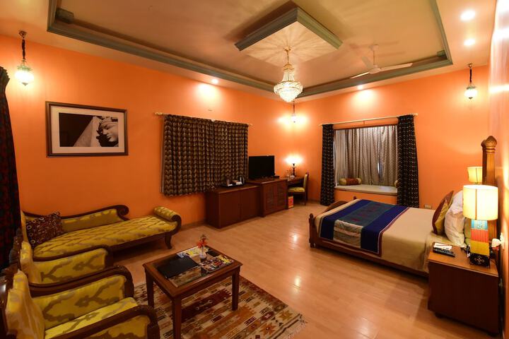 Room 19 of 65