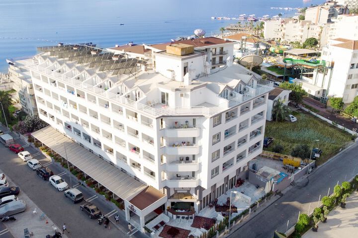 Mert Seaside Hotel