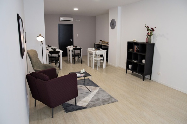 Room 3 of 21