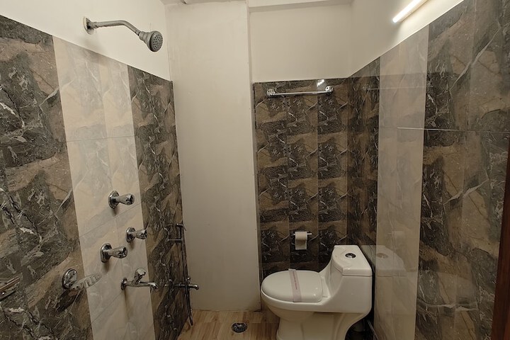 Room 49 of 57