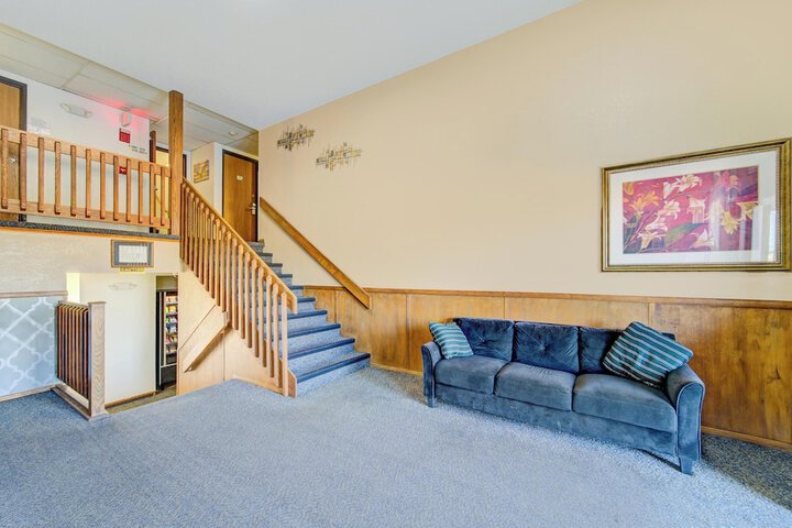 Hotel Interior 8 of 62