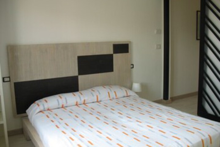 Room 14 of 19
