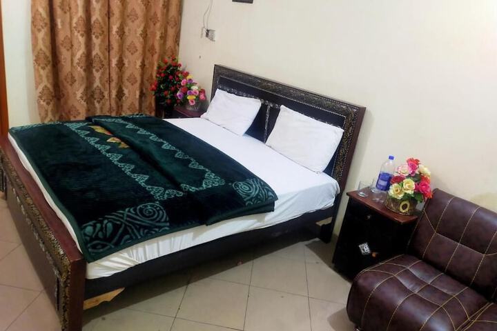 Room 2 of 12