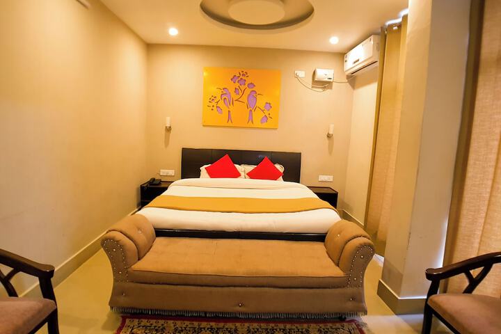 Room 26 of 81