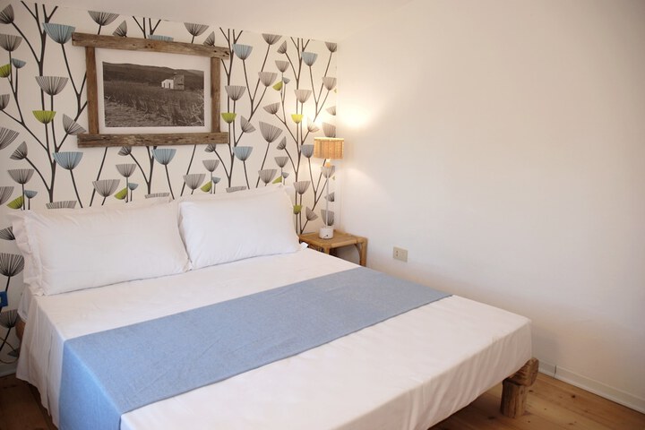 Room 42 of 59