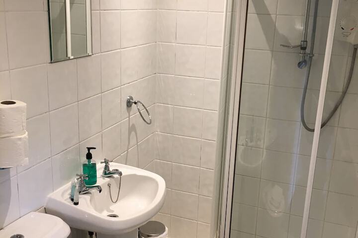 Room 15 of 26