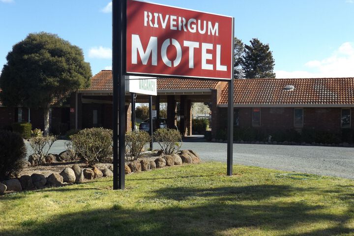 Rivergum Motel