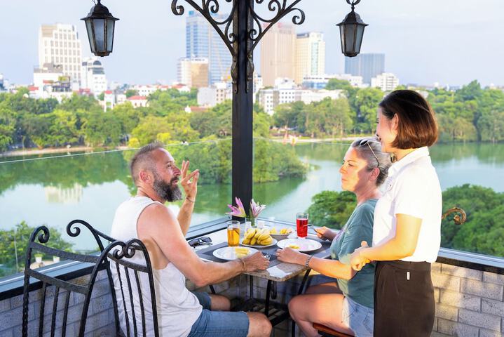 Dining Photos