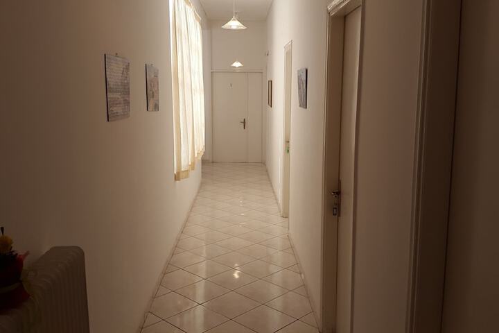 Ballroom/Hall 45 of 64