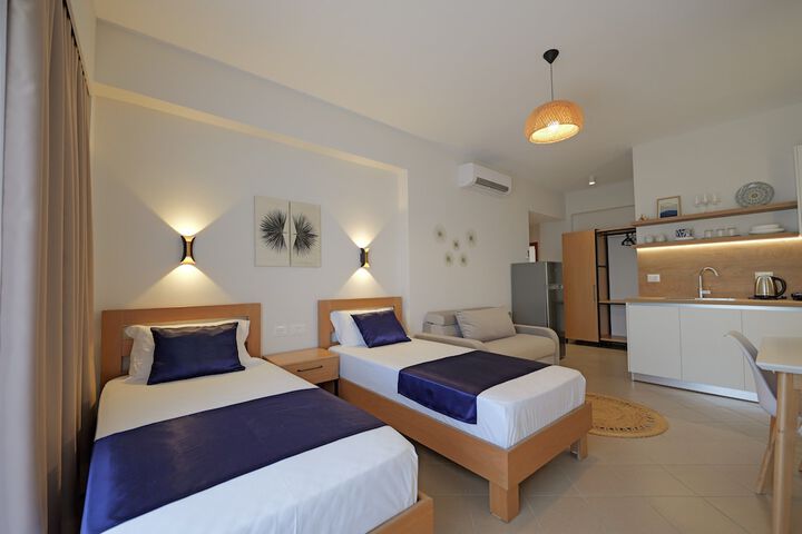 Room 15 of 52