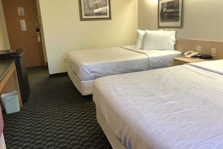 Room 6 of 43